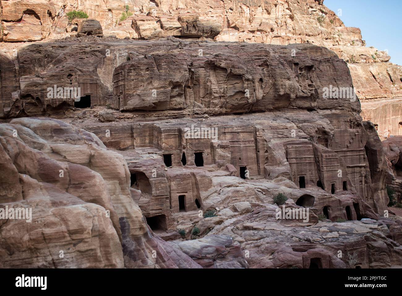 Las Tumbas Reales de Petra encarnan el arte único de los nabateos, al