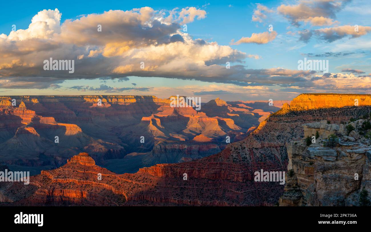 Majestic Canyon, Glenn Canyon National Recreation Area, Utah y Arizona, Estados Unidos Foto de stock