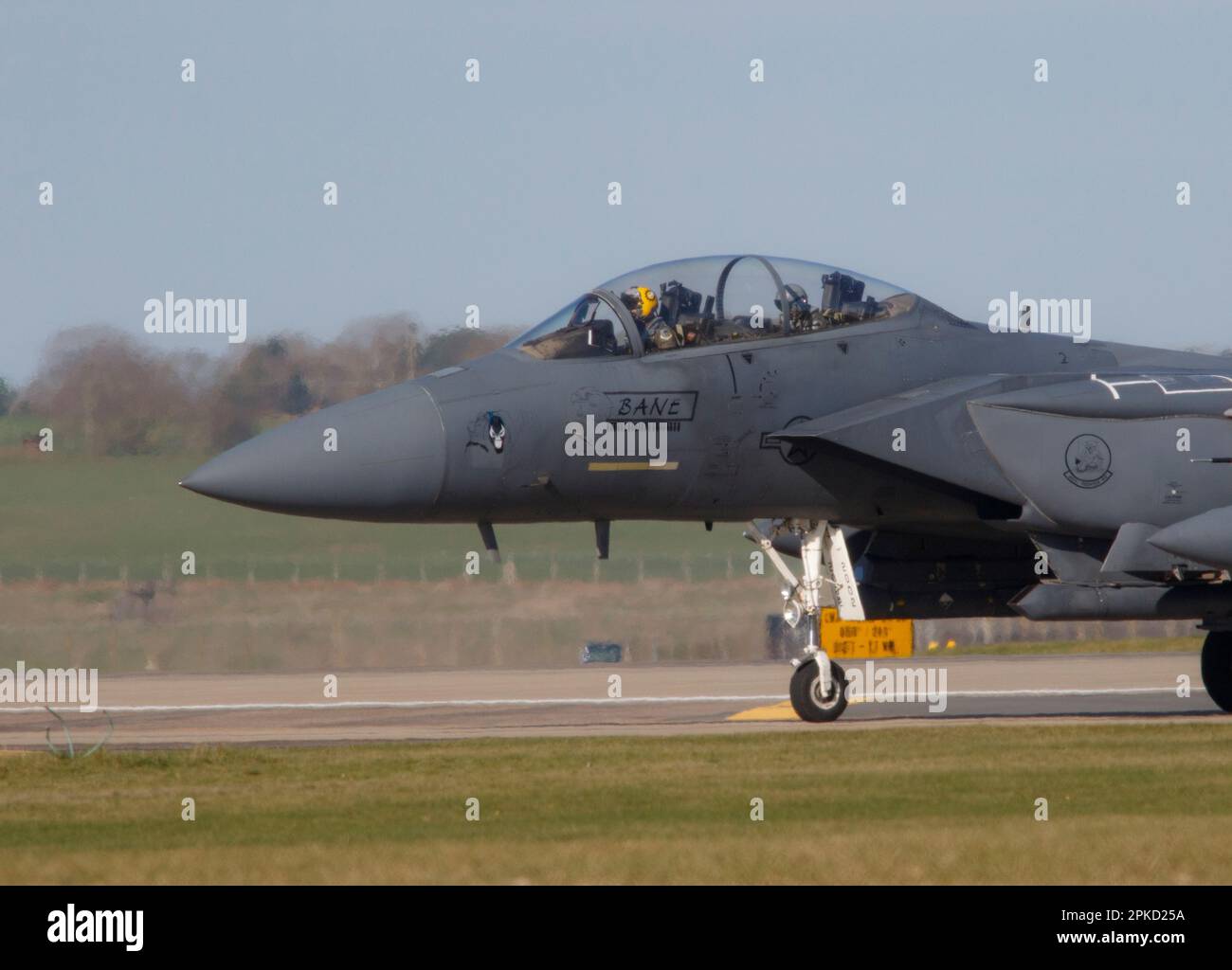 El arte de la nariz de la misión en un F-15E Strike Eagles despega de la RAF Lakenheath en Suffolk, 3 de abril de 2023 Foto de stock