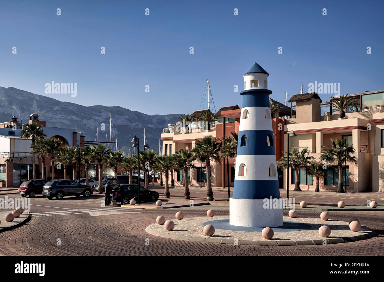 Dénia Marina, una ciudad portuaria del este de España bañada por el Mediterráneo. Provincia de Alicante, Comunidad Valenciana, España, Europa Foto de stock