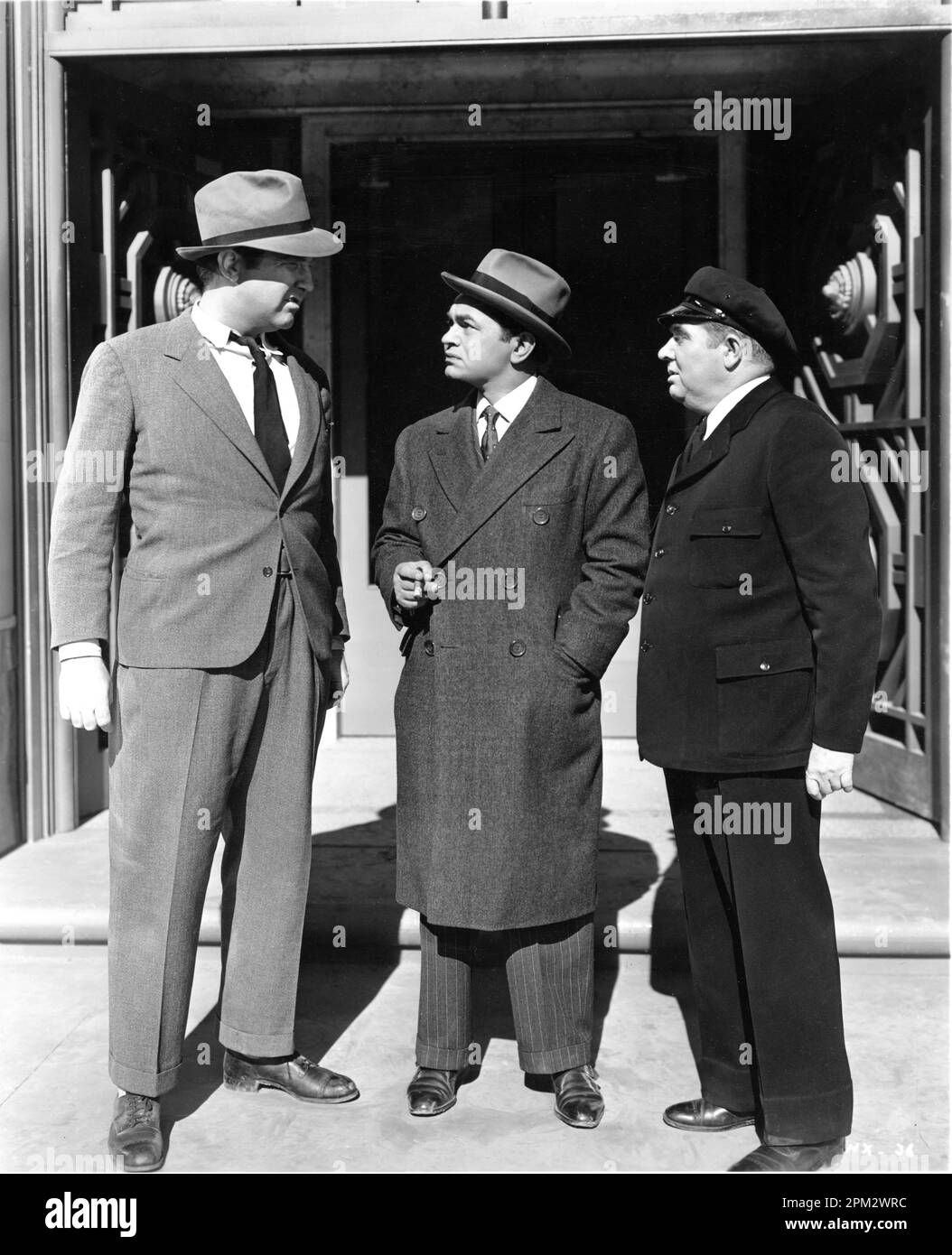 BRODERICK CRAWFORD EDWARD G. ROBINSON y EDWARD BROPHY en LARCENY, INC