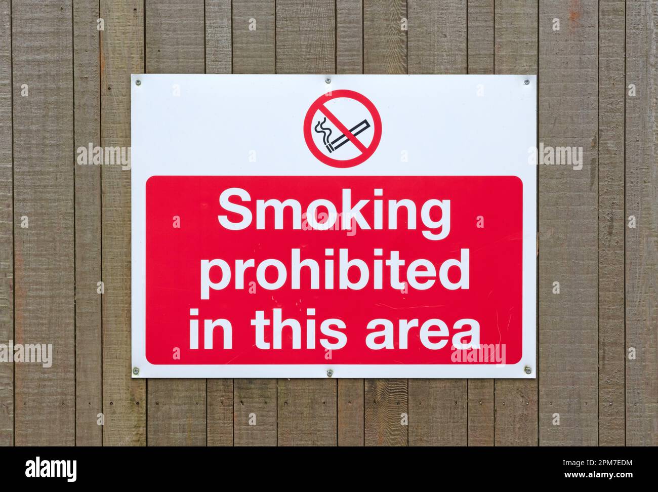 Prohibido fumar fotografías e imágenes de alta resolución - Alamy