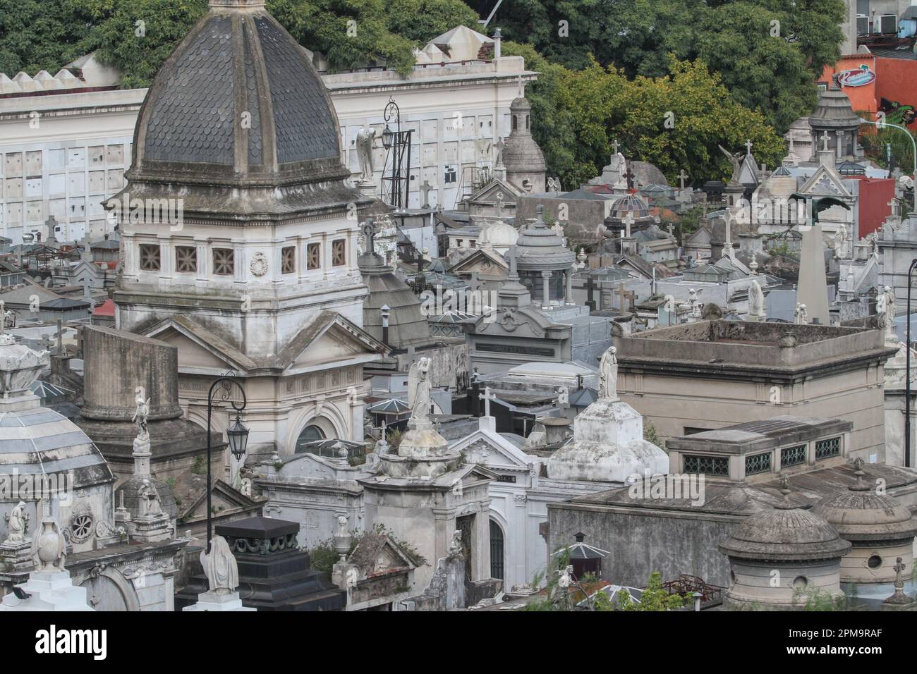 El Cementerio de La Recoleta contiene las tumbas de personas notables