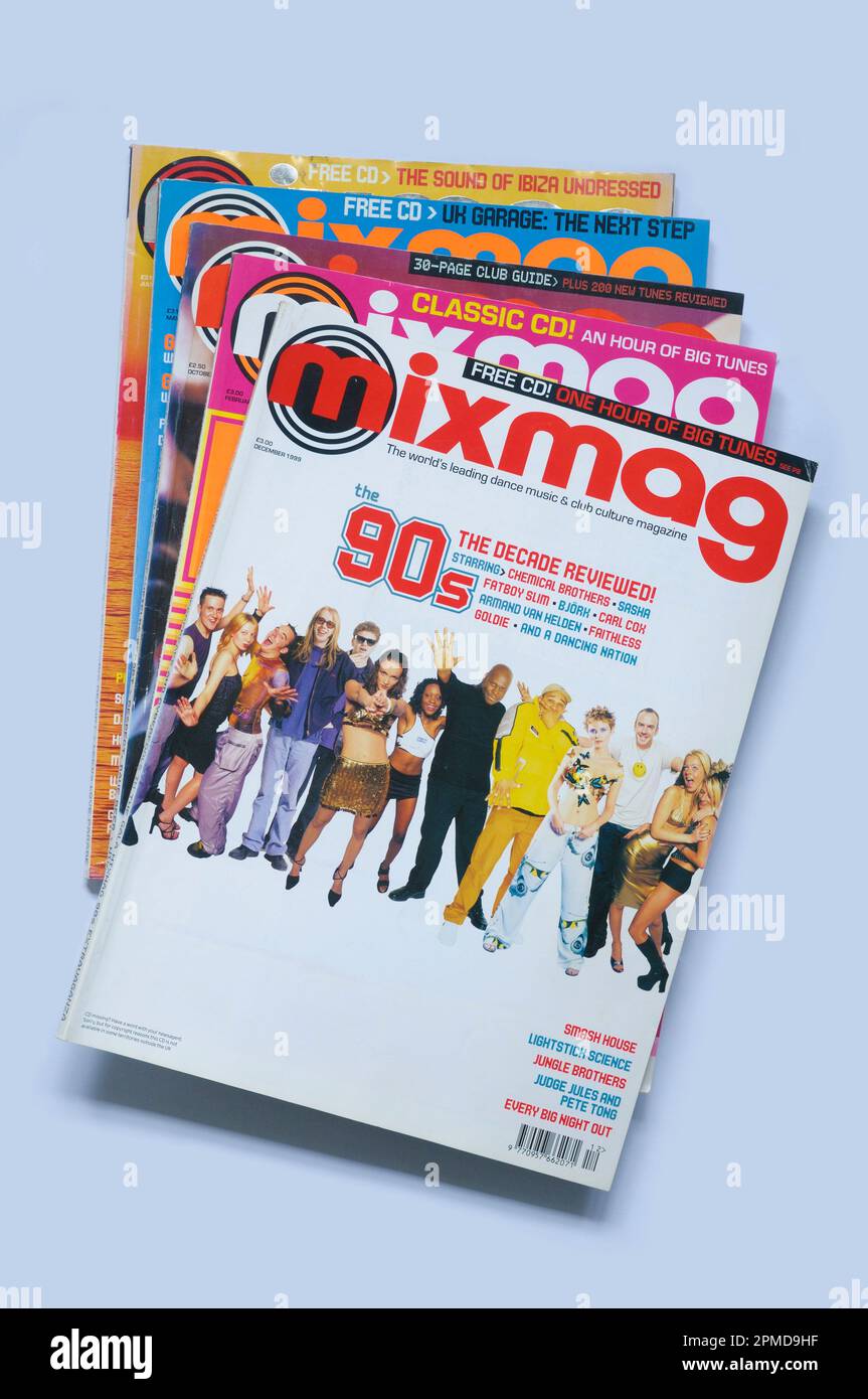 Ediciones anteriores de la revista Mixmag de finales de los años 90s, la publicación líder mundial de música electrónica de baile y cultura de club. Edición de diciembre de 1999. Foto de stock