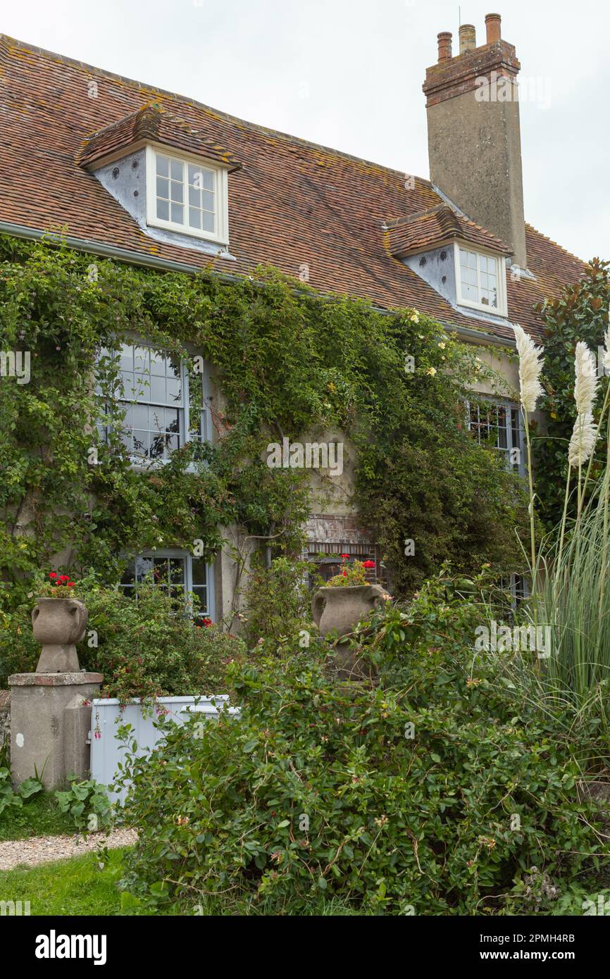 Casa y jardines de Charleston en el 5 de octubre de 2022 en el este de Lewes en el Reino Unido. Noticias de SMP Foto de stock