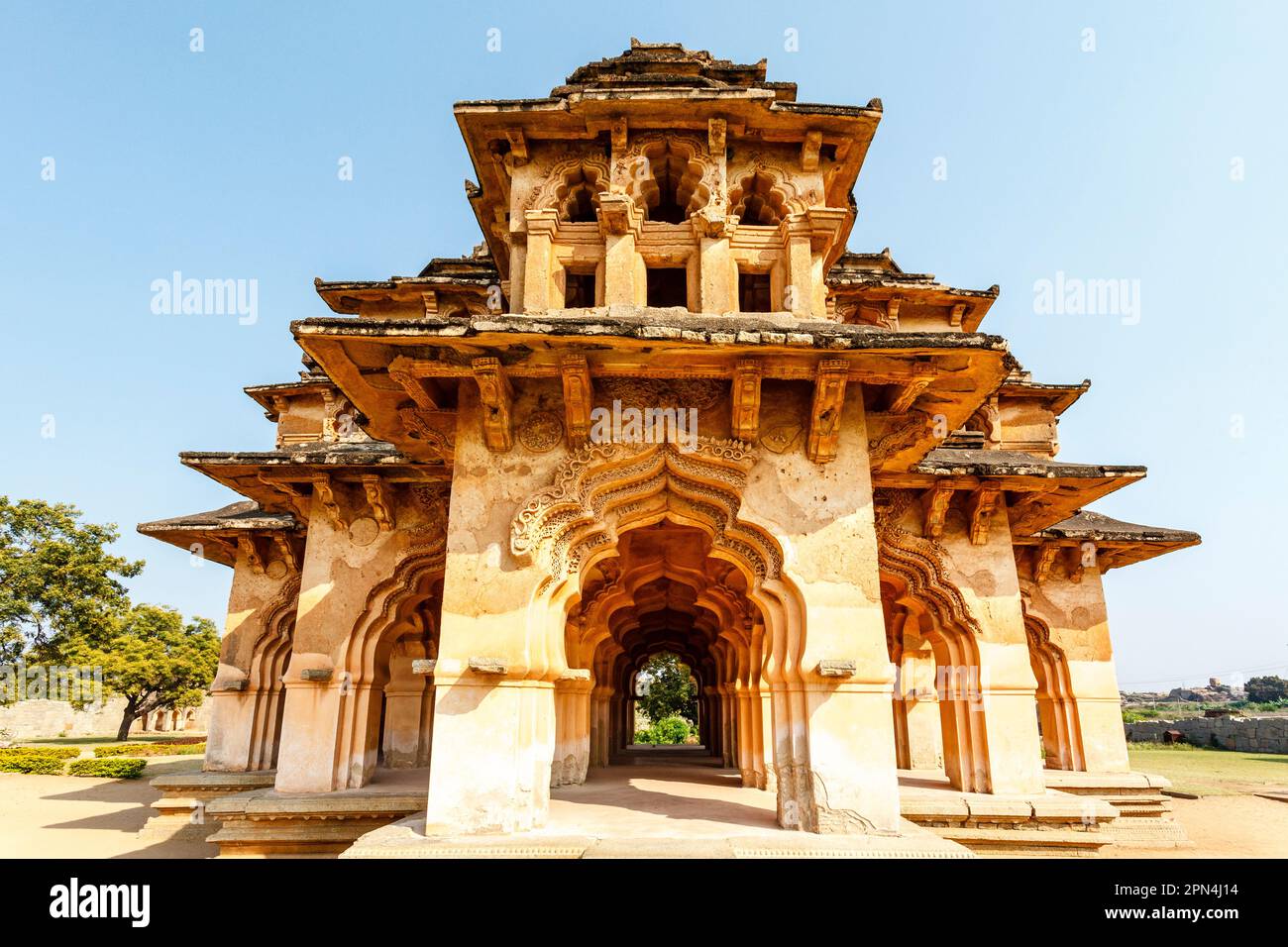 Exterior del Lotus Mahal (Chitrangi Mahal) en Hampi, Karnataka, India, Asia Foto de stock