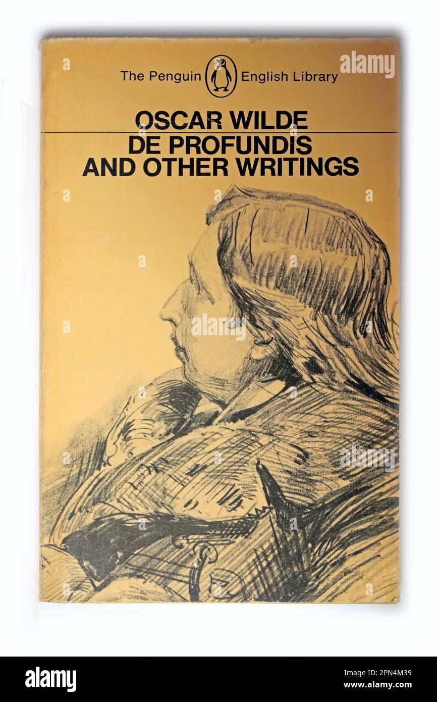 Oscar Wilde - De Profundis y otros escritos Pingüino Inglés Biblioteca estudio de libros de bolsillo montado sobre fondo blanco Foto de stock