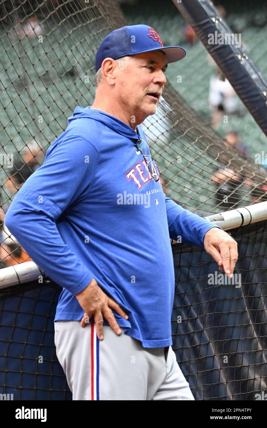 El manager de los Rangers de Texas Bruce Bochy (15) durante el partido