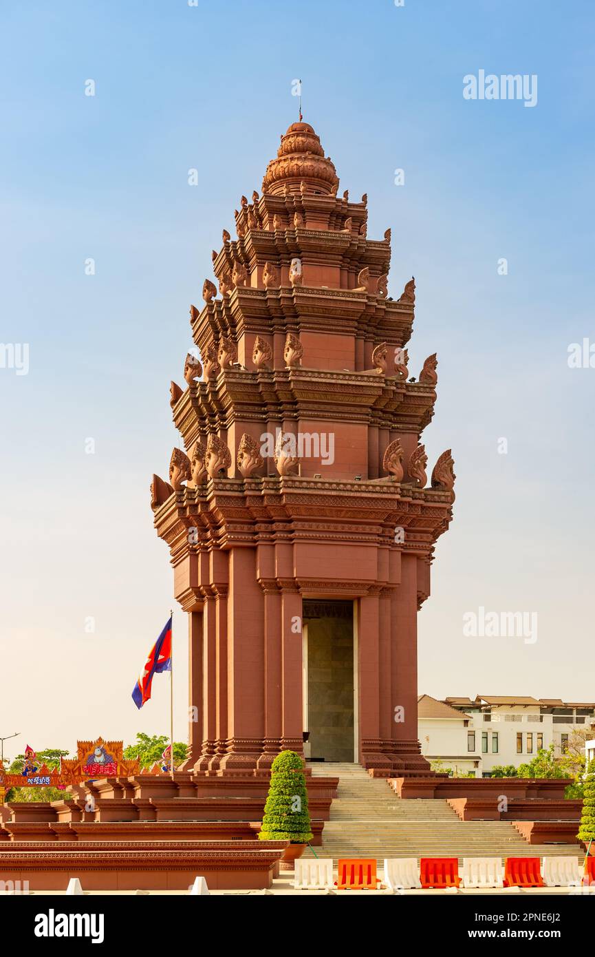 El Monumento de la independencia, en Phnom Penh, Camboya Foto de stock