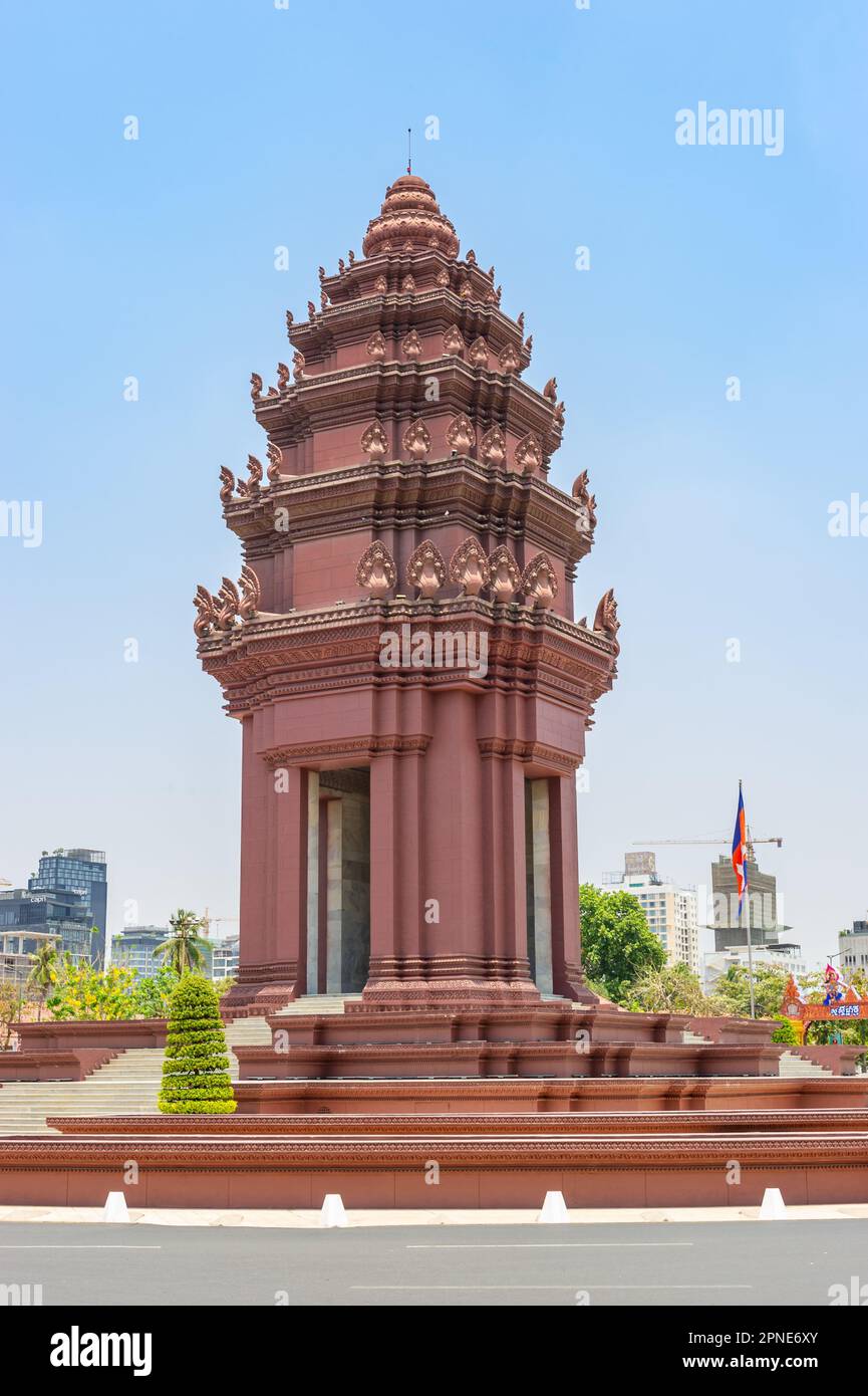 El Monumento de la independencia, en Phnom Penh, Camboya Foto de stock