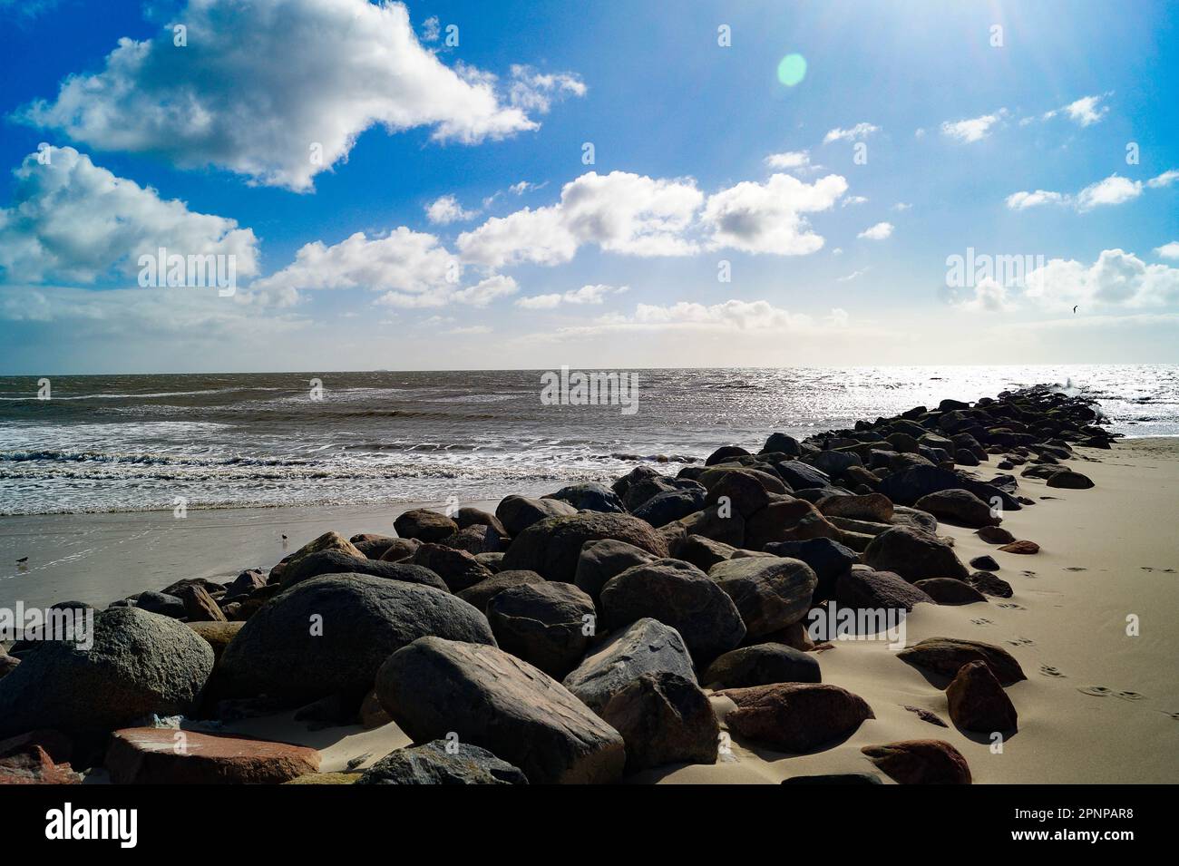 La playa interminable en el mar del norte Hvidbjerg Stranden Blavand Dinamarca Foto de stock