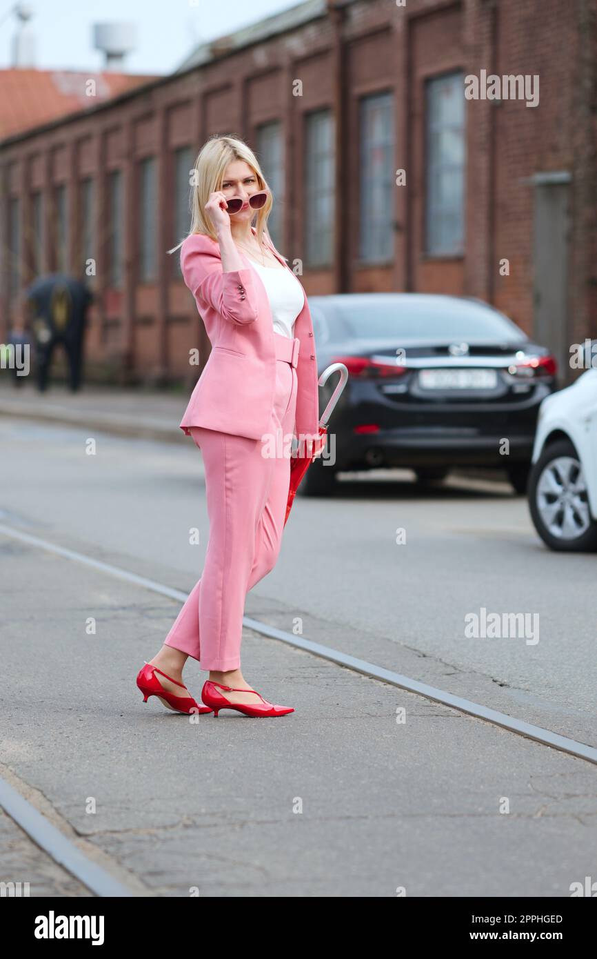Traje rosa palo mujer clearance