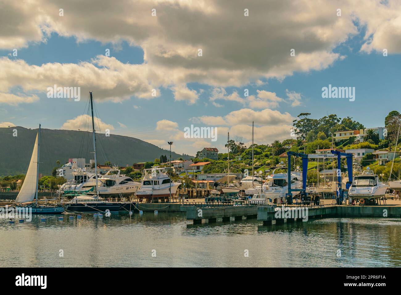 Puerto maldonado fotografías e imágenes de alta resolución - Alamy