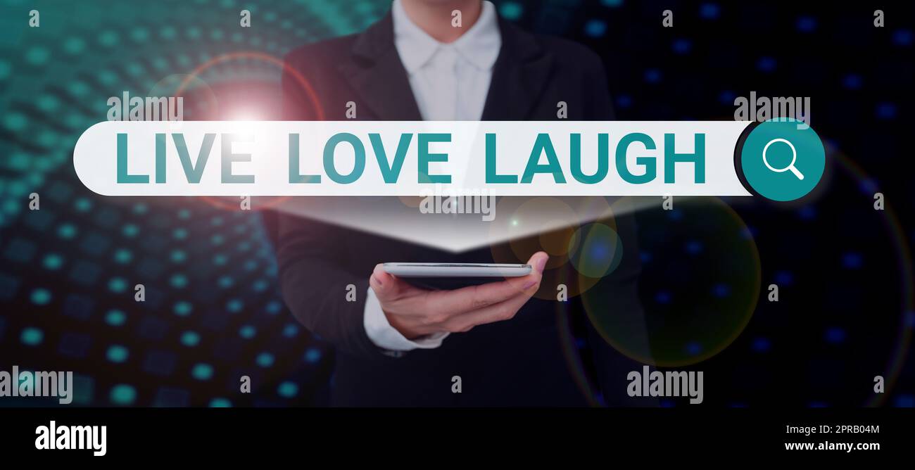 Escritura mostrando texto Live Love Laugh. Foto conceptual Sé inspirado Positivo Disfruta de tus días riendo buen humor Hombre de negocios en traje sosteniendo la palma abierta que simboliza el trabajo en equipo exitoso. Foto de stock