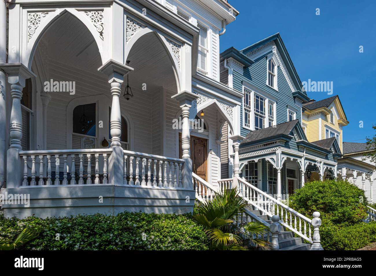 Casas de barrio en Savannah, Distrito Histórico de Georgia. (EE.UU.) Foto de stock