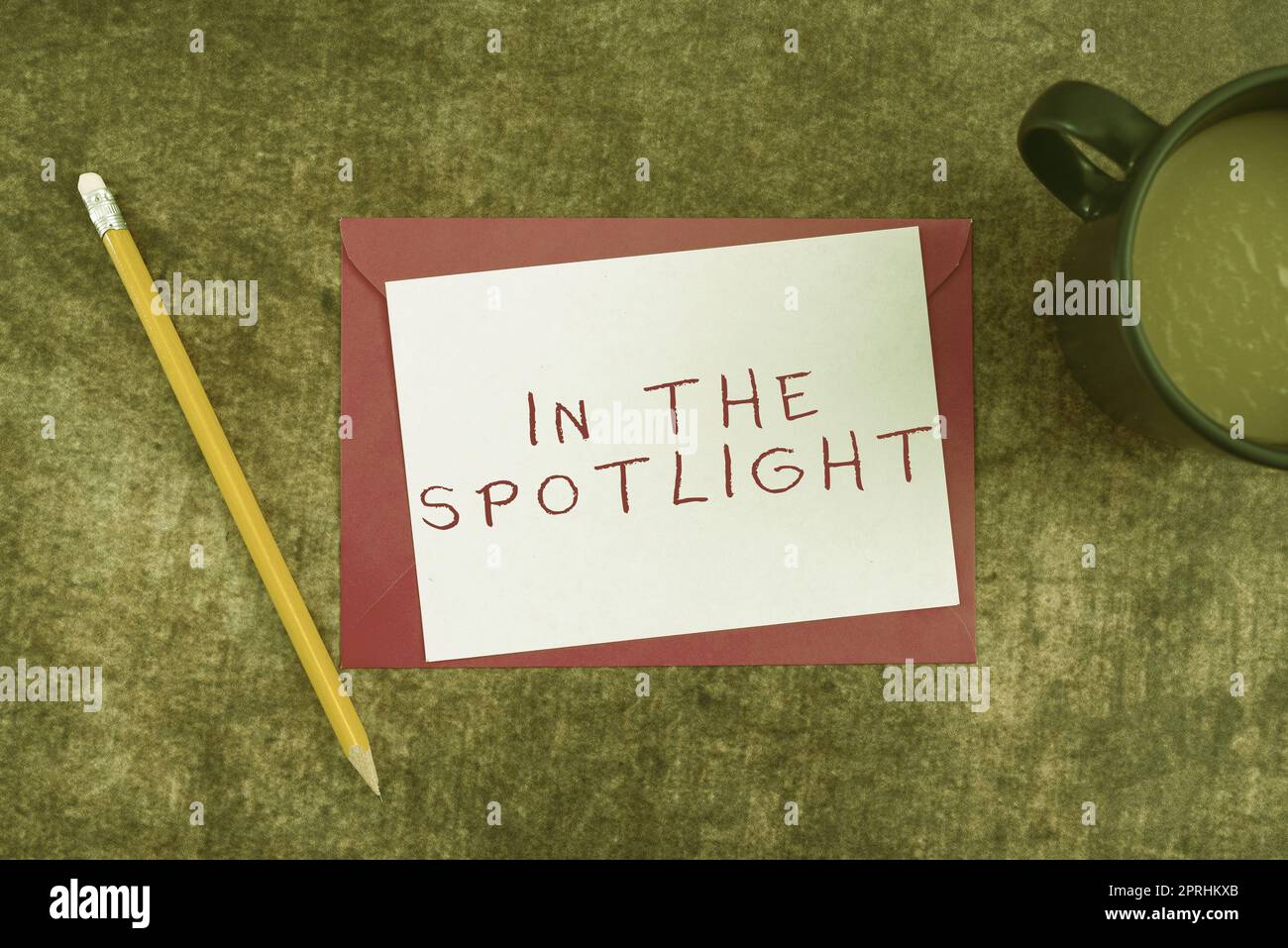 Presentación conceptual en el Spotlightwhen muchedumbre que se