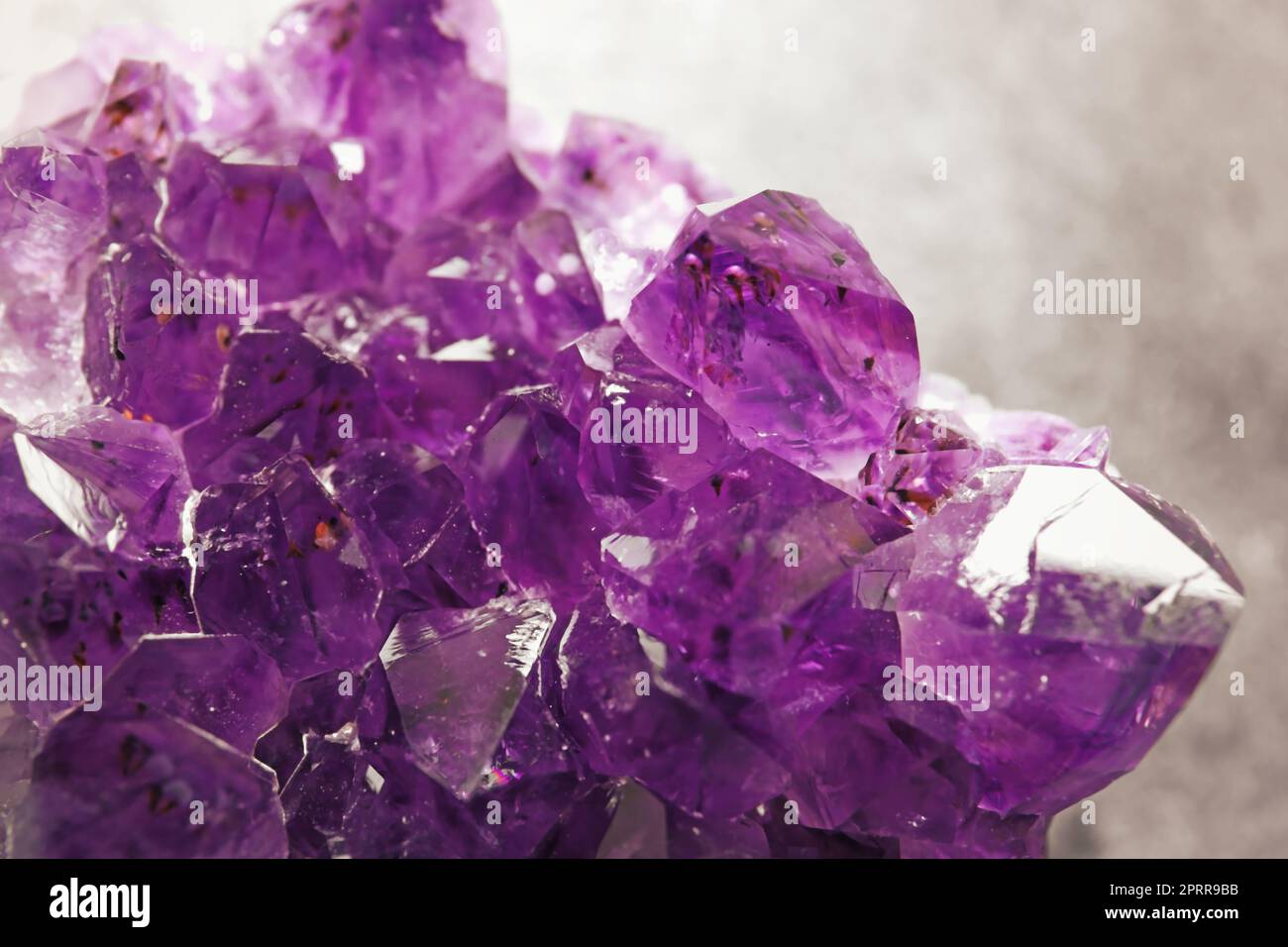 Piedras preciosas en bruto mas valiosas fotografías e imágenes de alta  resolución - Alamy