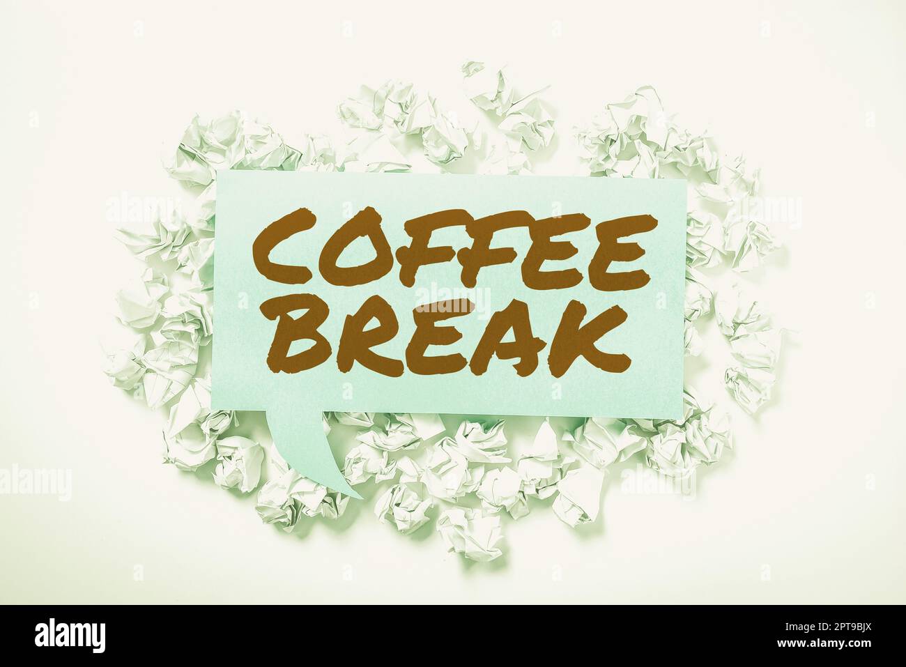 Signo de texto que muestra Coffee Break, concepto que significa poco