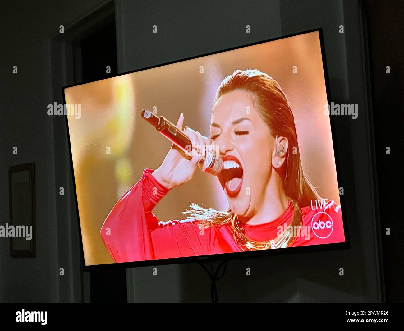 Isla Vista, California, EE.UU. 30th de abril de 2023. Nutsa, un