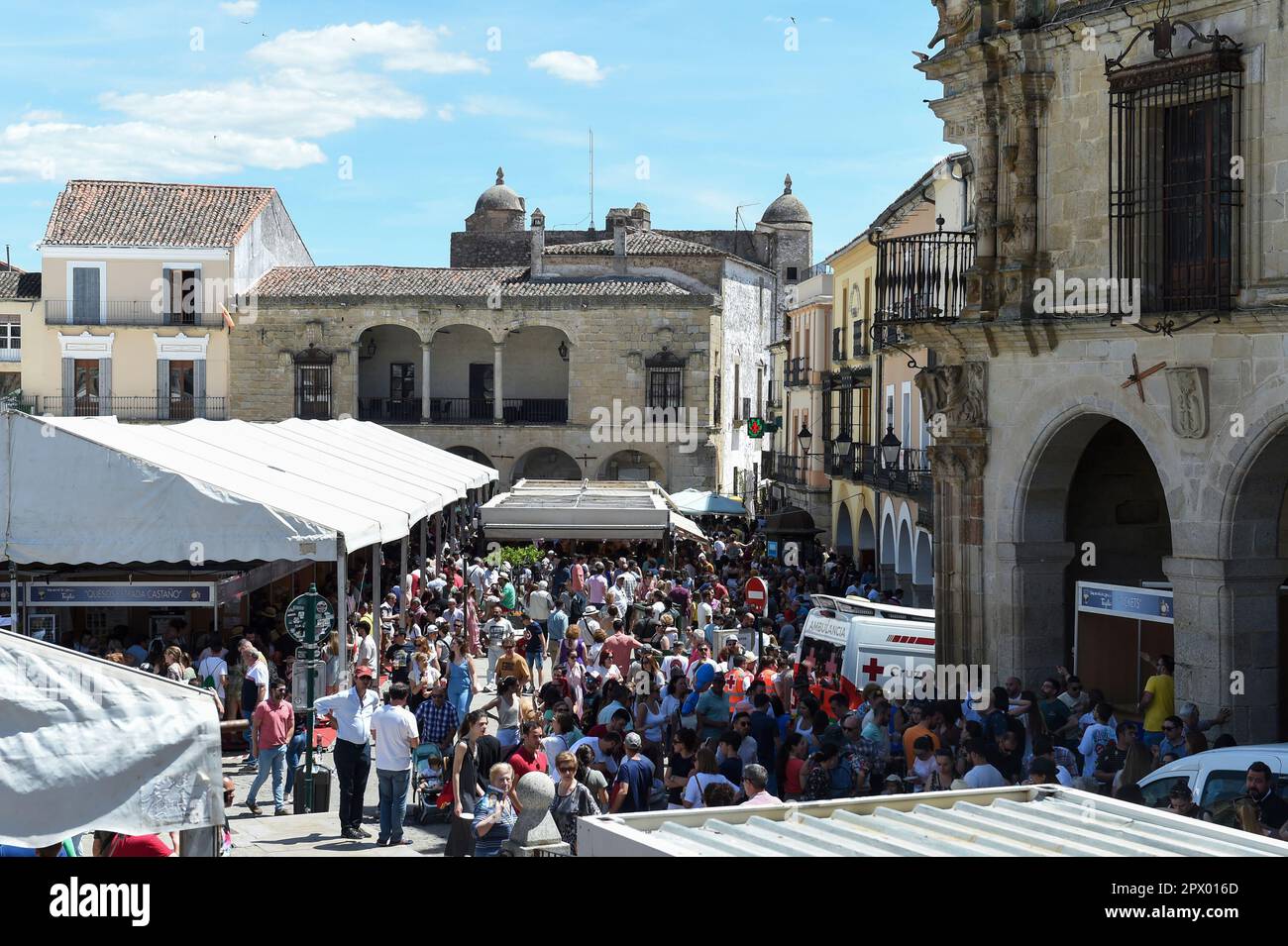 Dozens of people attend the XXXVI Trujillo National Cheese Fair at the Plaza Mayor, on May 1