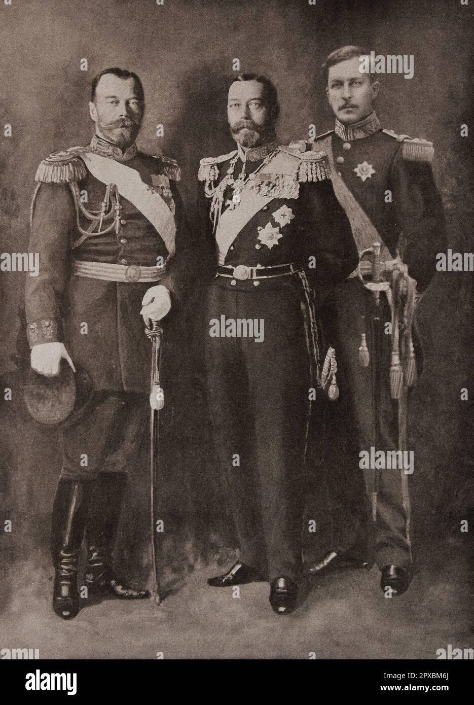 La Primera Guerra Mundial Grandes Aliados de Francia. De izquierda a derecha: Nicolás II, emperador de Rusia, Jorge V, rey de Inglaterra, Alberto I, Rey de los belgas Foto de stock