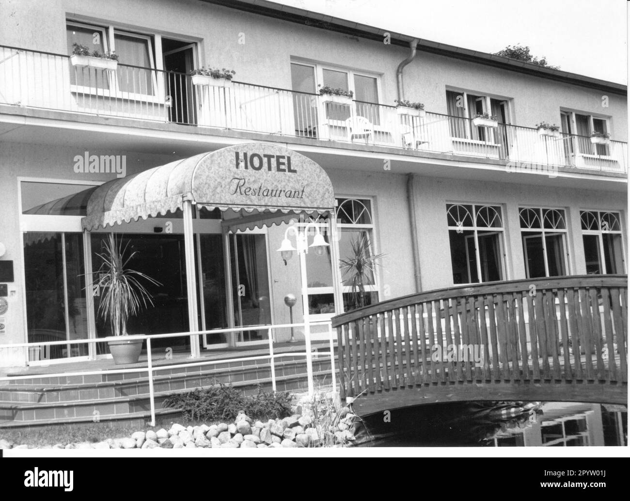 '''Hotel am Wentowsee'' en Seilershof / Gransee. Hoy lago hotel ''Louise''. Restaurante. Restaurante. Gastronomía. Foto: MAZ/Claudia Palma, 23.08.1997 [traducción automática]' Foto de stock