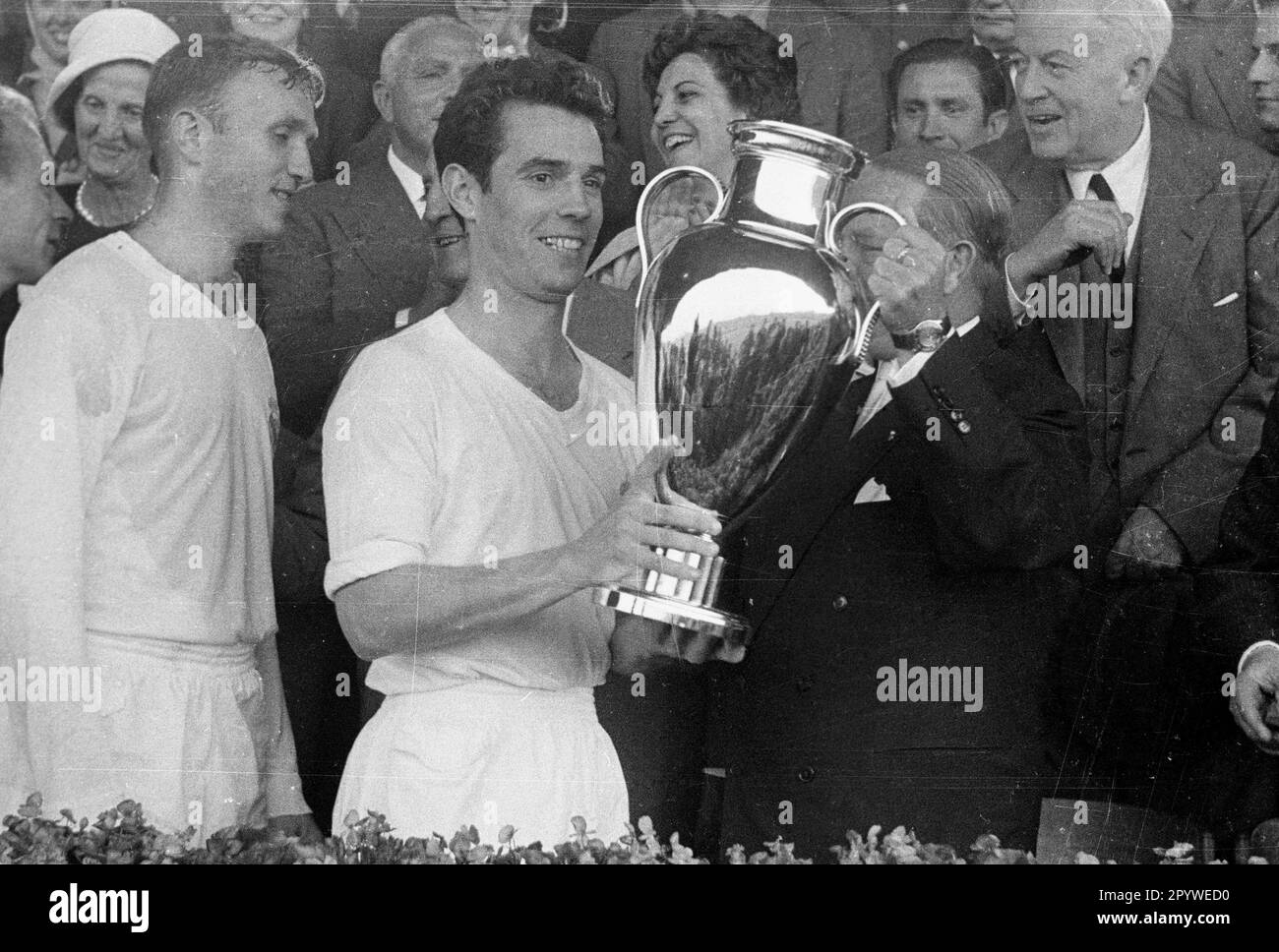 Final de la europacup 1959 en stuttgart fotografías e imágenes de alta