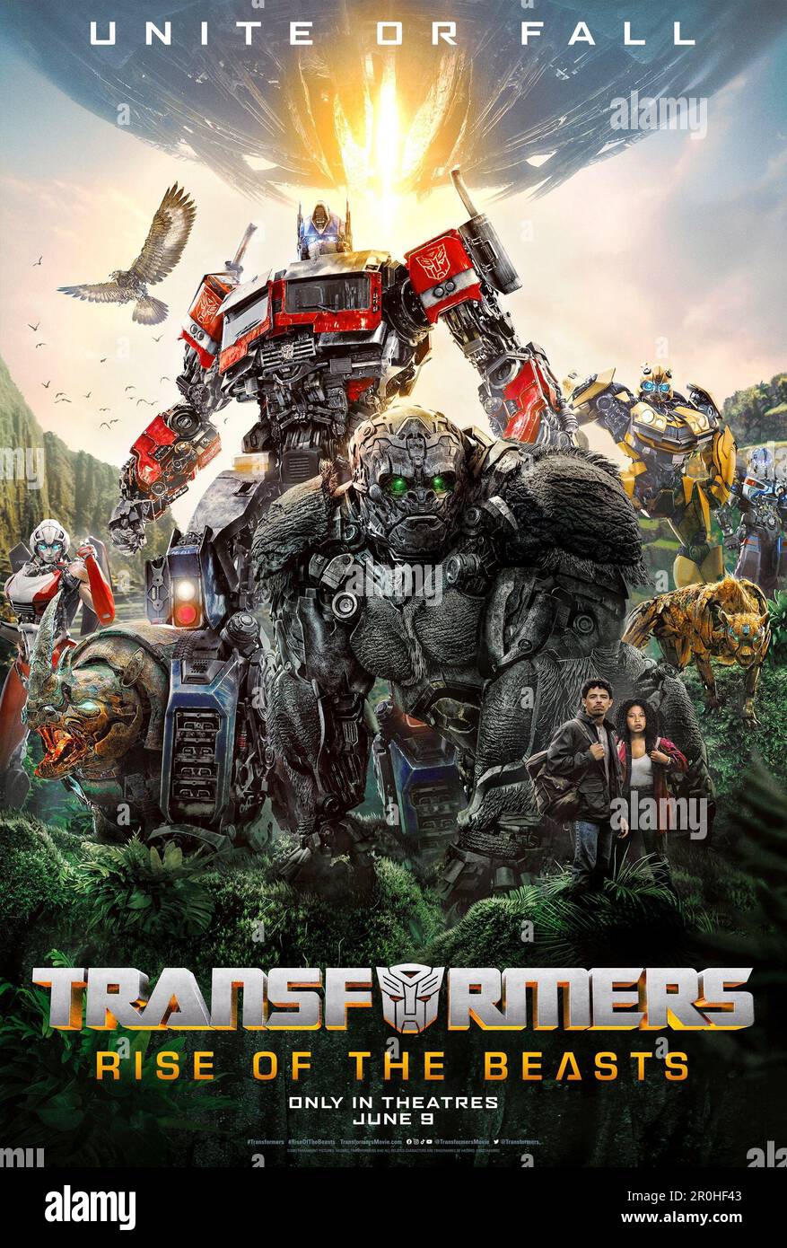 TRANSFORMERS RISE OF THE BEASTS, poster, desde la izquierda Arcee