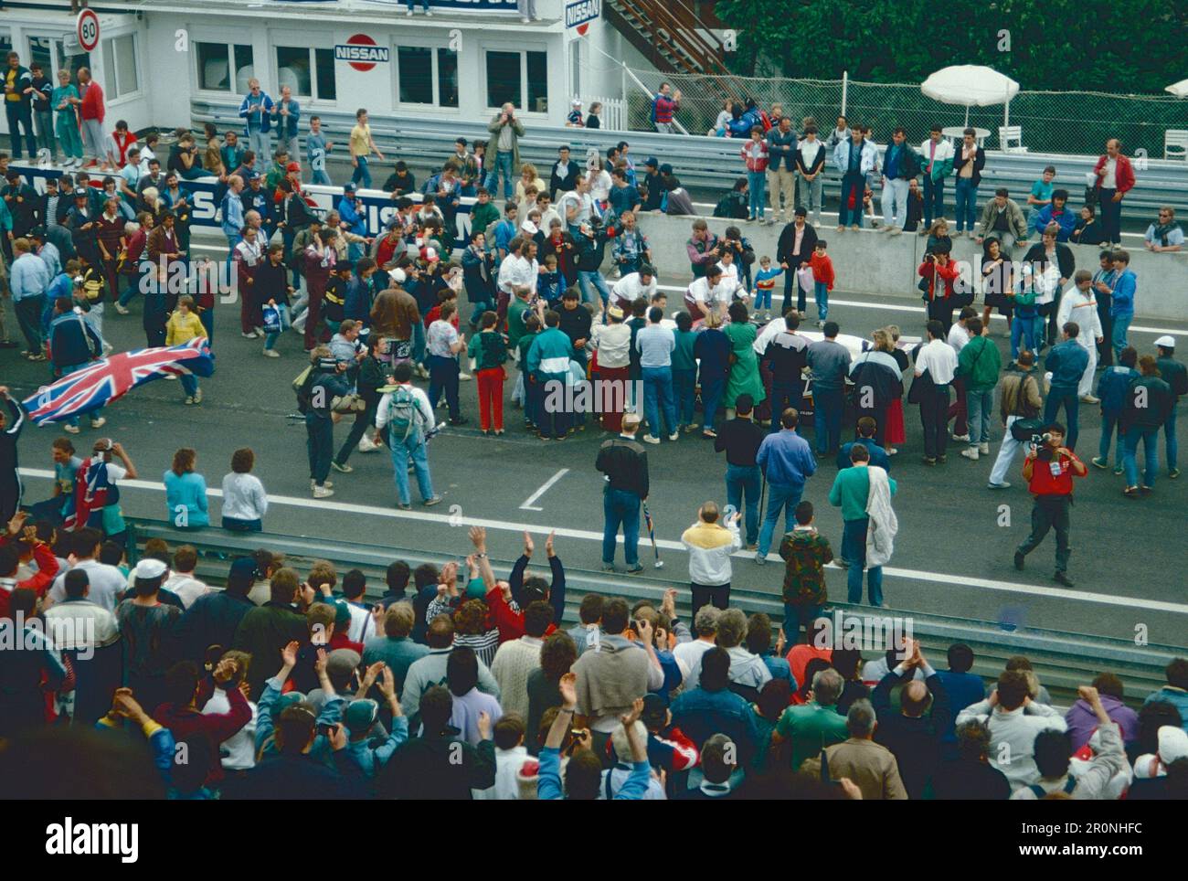 Coches de carreras deportivos en Le Mans, Francia, 1988 Foto de stock