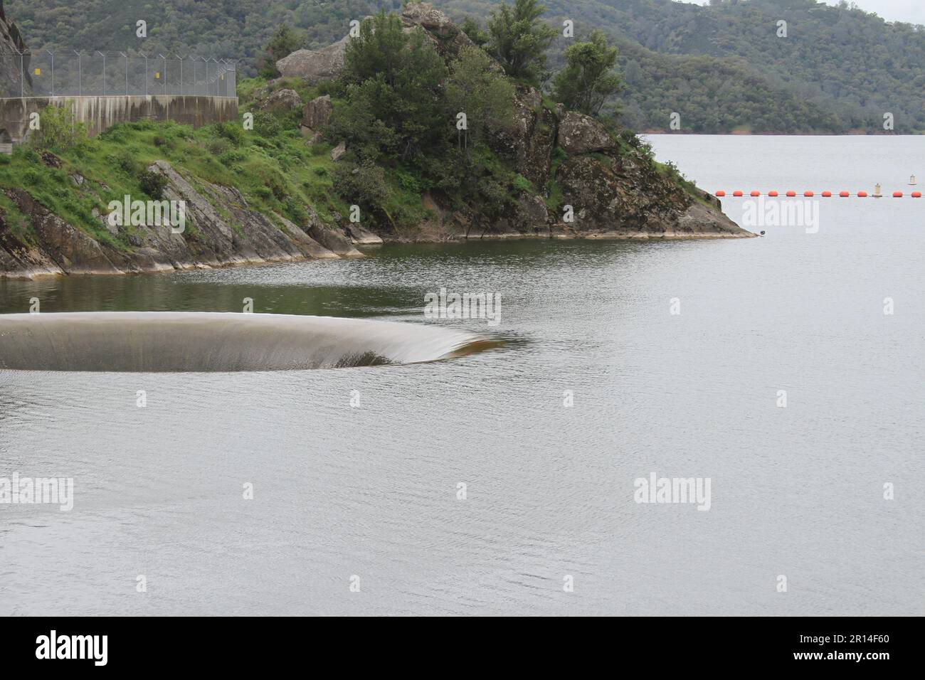 Glory hole dam fotografías e imágenes de alta resolución - Alamy