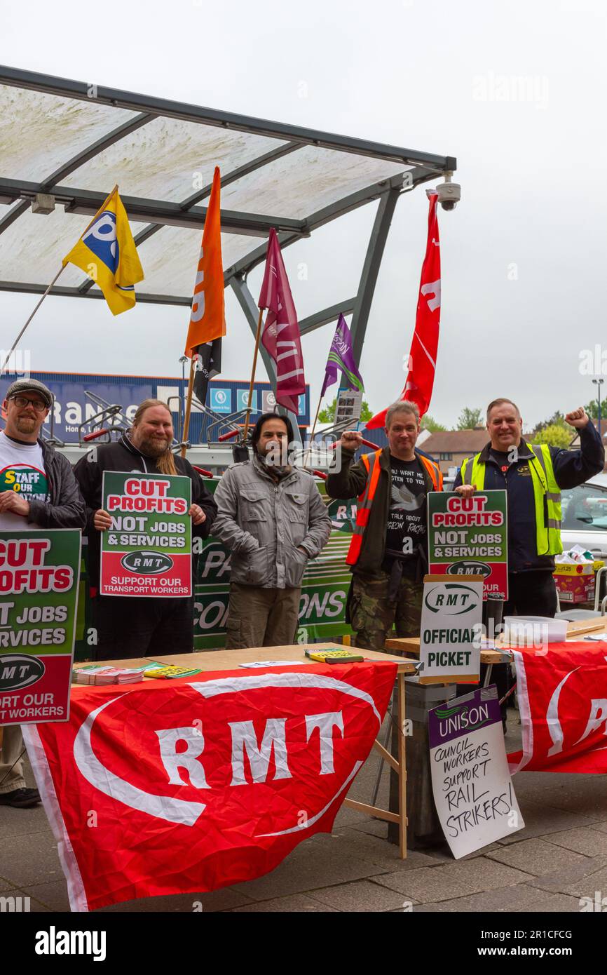 Southend-on-Sea, Essex, Britian. Los miembros de la RMT Union Picket sobre el pago y las condiciones de trabajo este fin de semana. Helen Cowles/ Alamy Live News. Foto de stock
