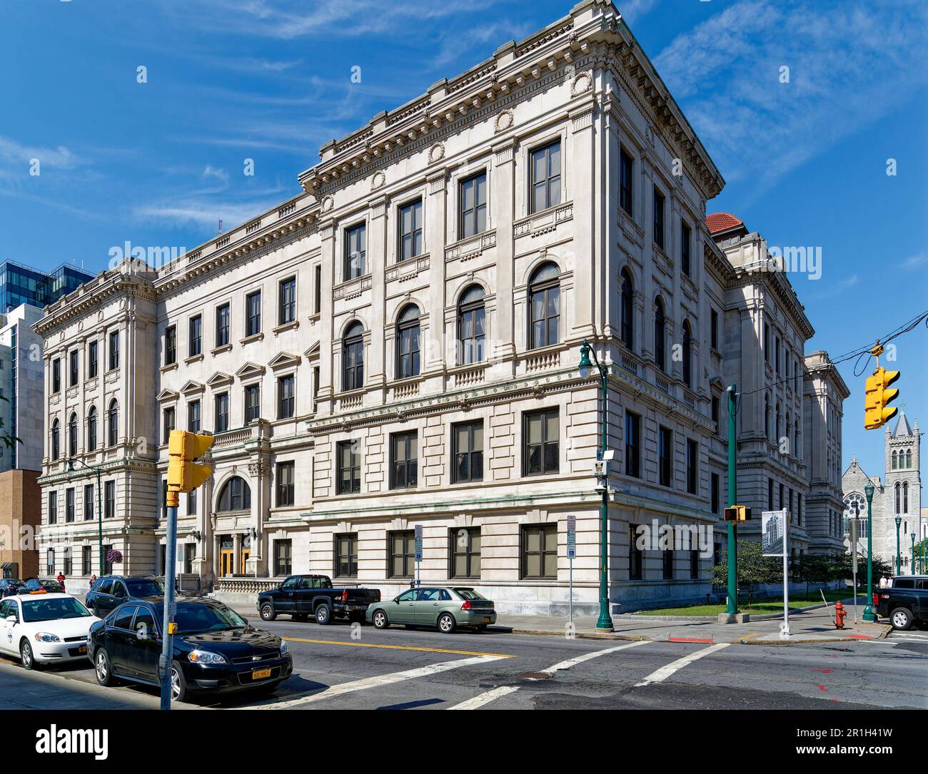 El Cuarto Juzgado del Condado, también conocido como Onondaga Supreme y County Courts House, es un punto de referencia de Beaux Arts en Columbus Circle en el centro de Syracuse. Foto de stock