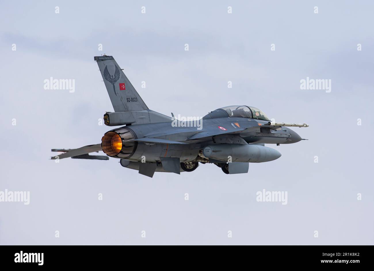 F-16D Fighting Falcon despega los ejercicios de águila anatolia de Konya (92-0023) de 191 Filo Hancer 'daga' con base en Konya 3. Surtidor principal 132. escuadrón Foto de stock