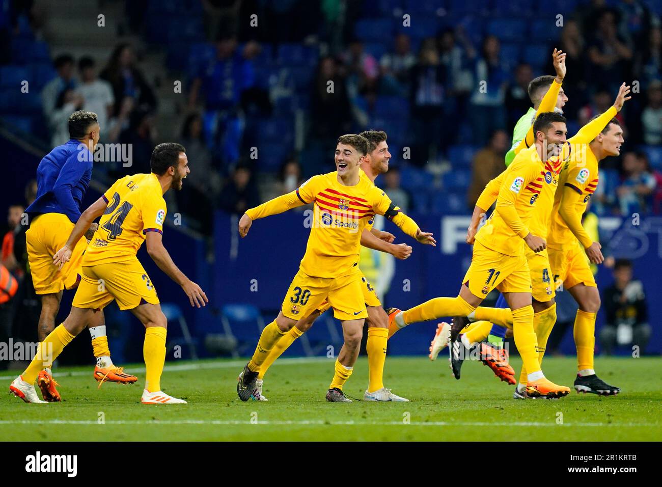 Los aficionados del RCD Espanyol celebraron la victoria durante el