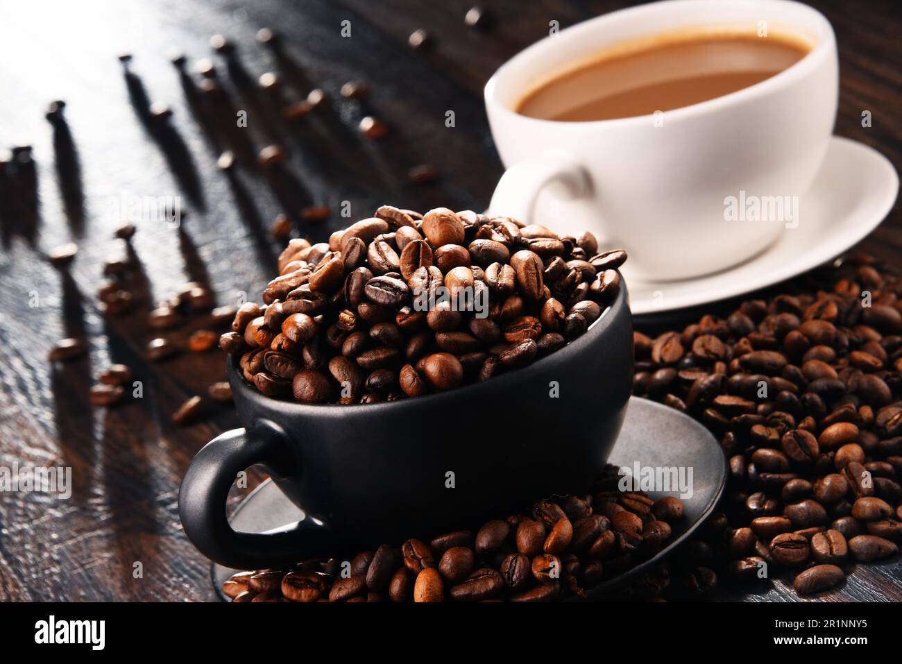 Composición de tazas de café fotografías e imágenes de alta resolución -  Página 2 - Alamy