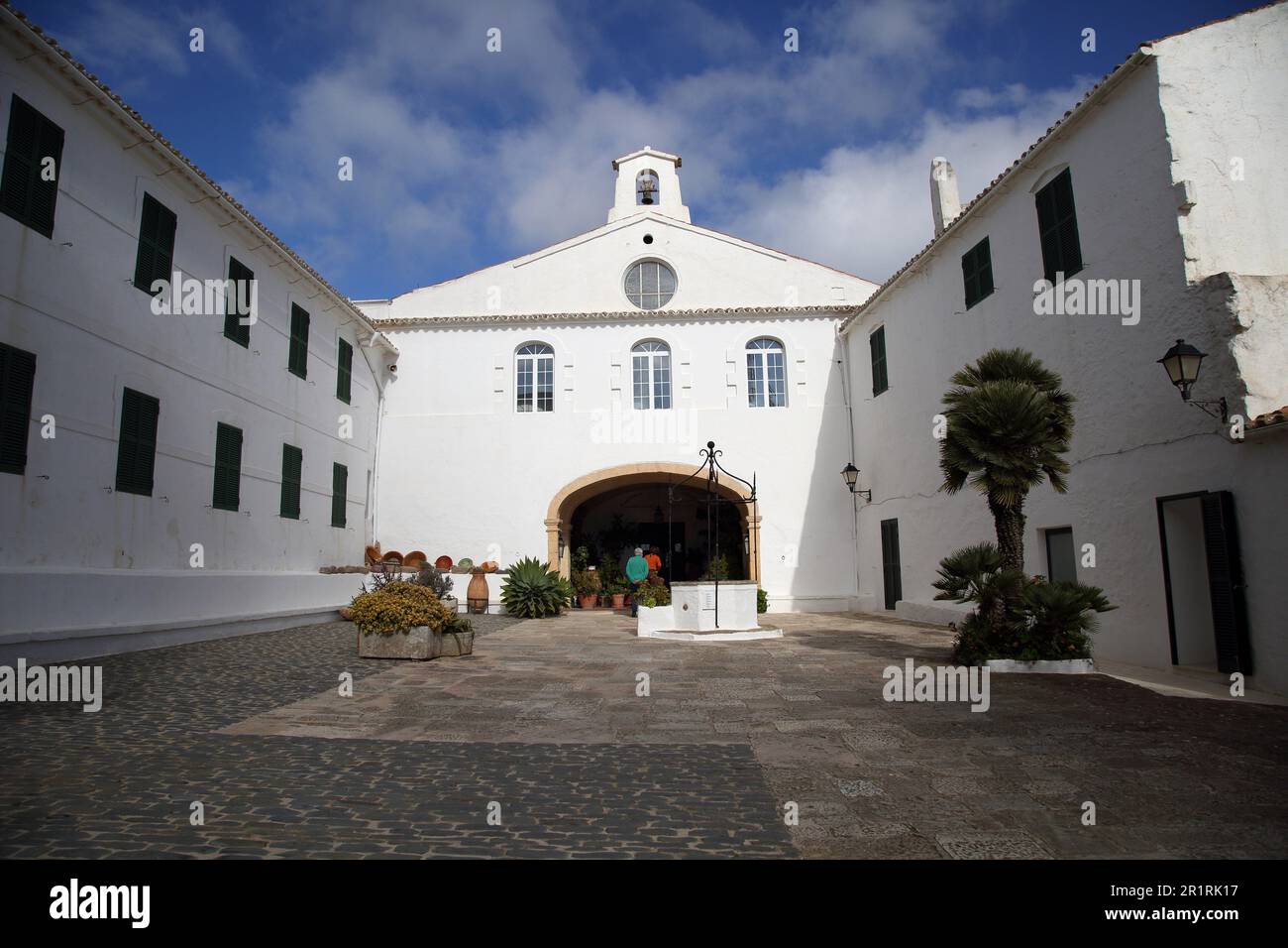 El santuario de la Virgen del Toro es una ermita situada en lo alto del