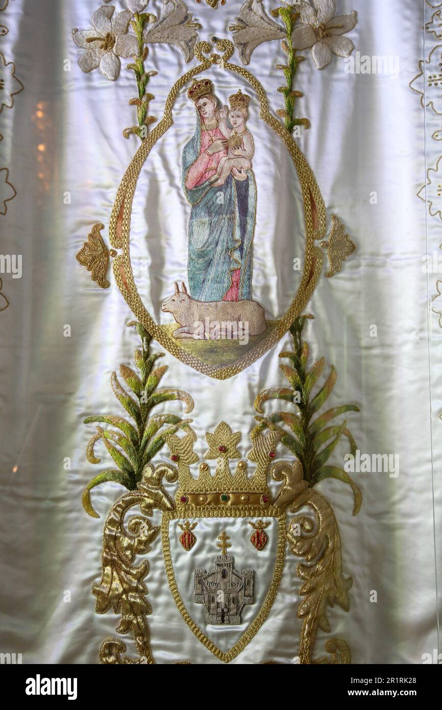 El santuario de la Virgen del Toro es una ermita situada en lo alto del