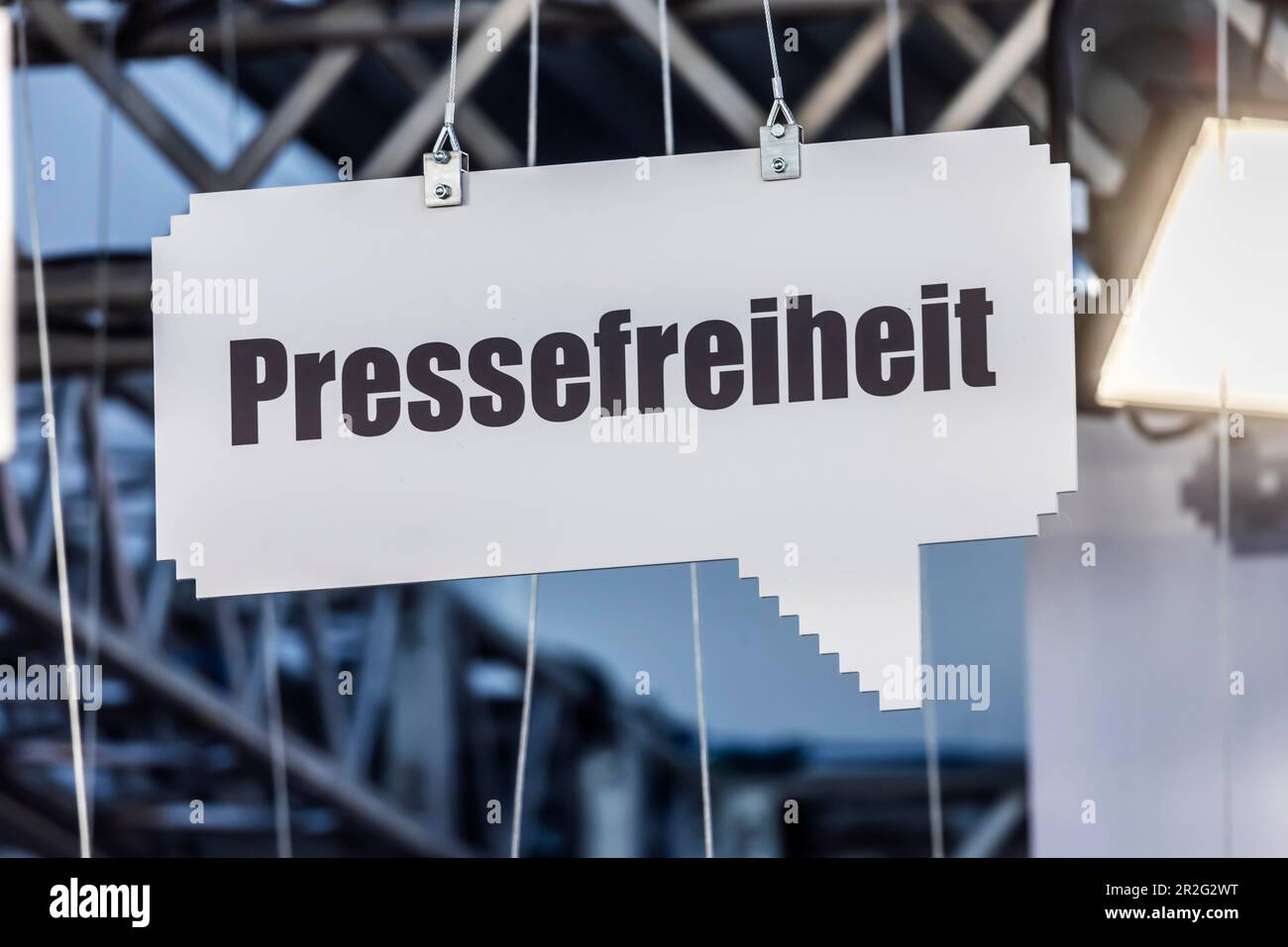 Libertad de prensa, palabras clave de alfabetización mediática, stand de la feria ARD, ZDF y Deutschlandradio, feria de educación Didacta, Stuttgart Foto de stock