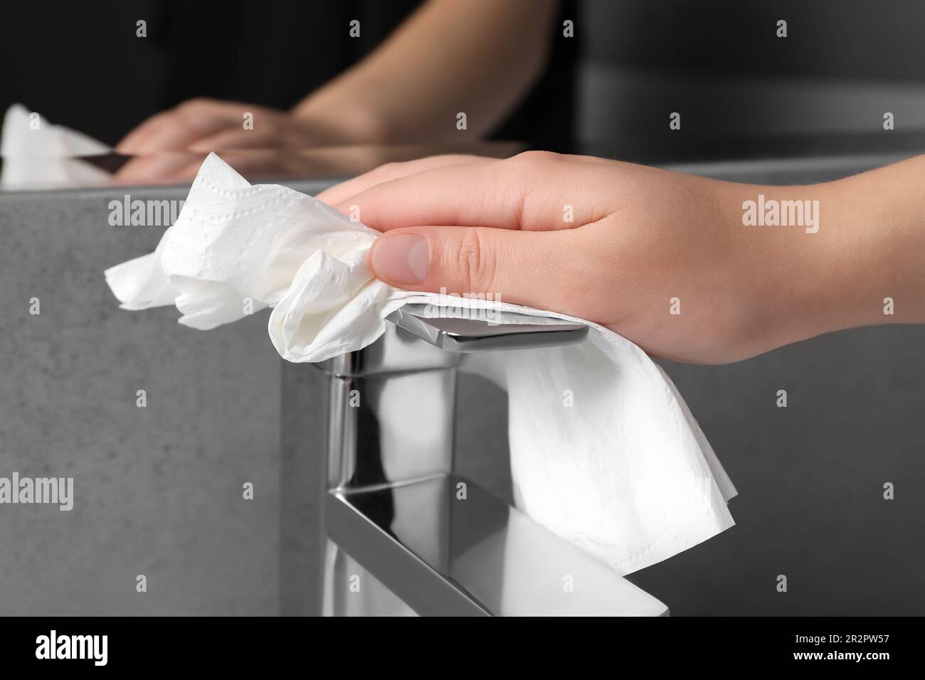 Toalla de mano lavabo fotografías e imágenes de alta resolución - Página 2  - Alamy