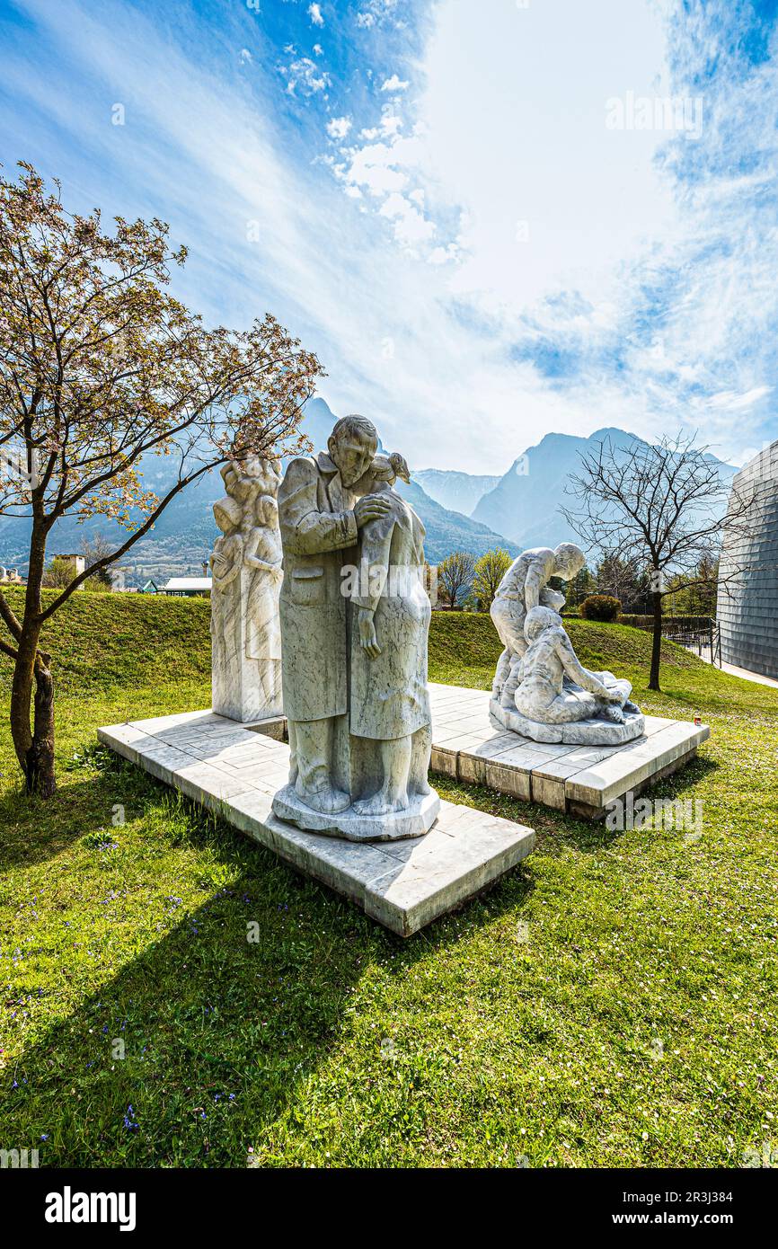 Italia Véneto Fortogna Las víctimas del cementerio de Vajont Foto de stock