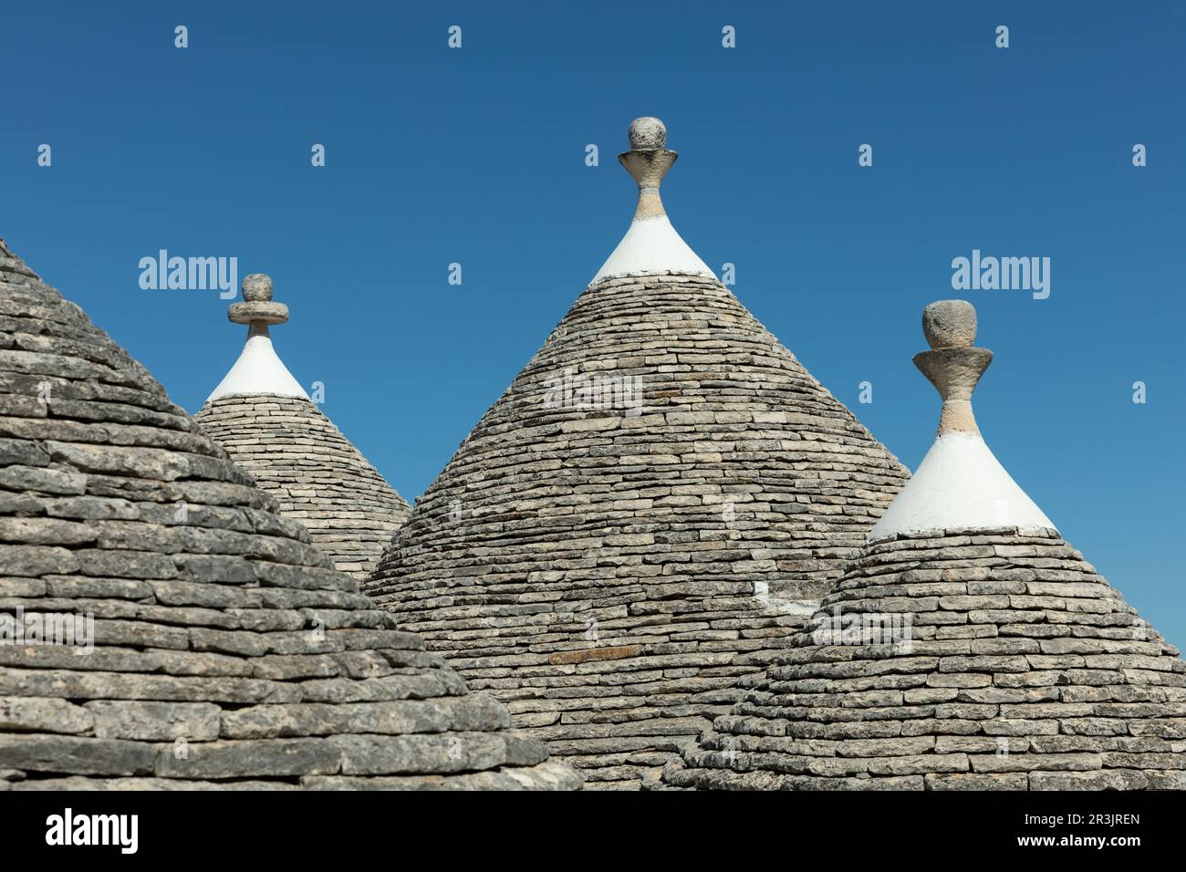 Trulli típicas casas en Alberobello, Puglia, Italia Foto de stock