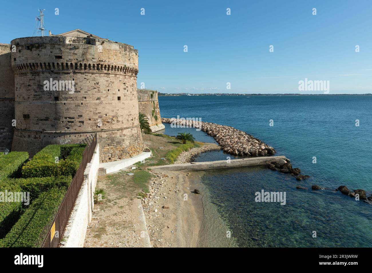 Castello Aragonese en la ciudad de Tarento, Apulia, Italia Foto de stock