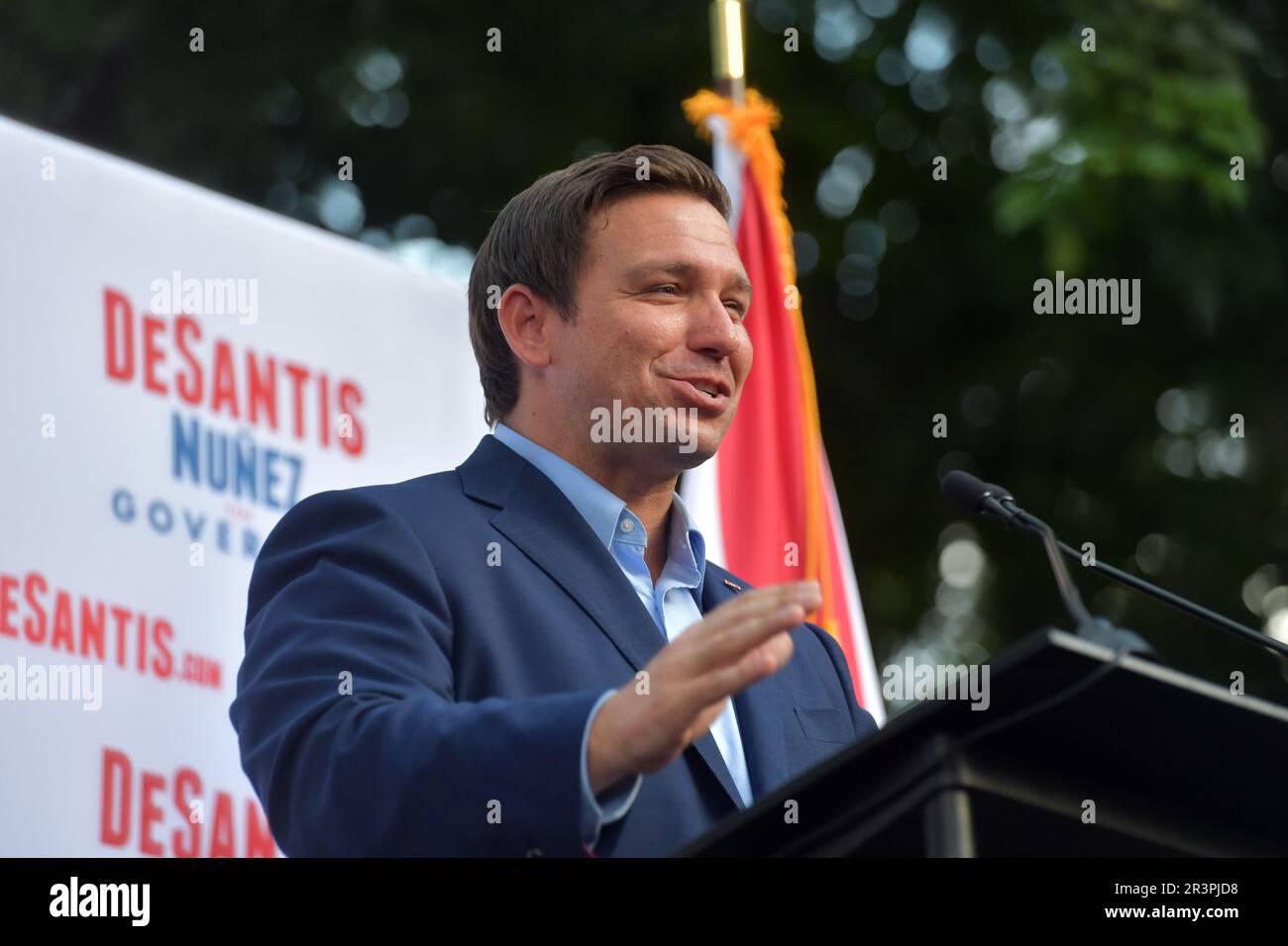 BOCA RATON, FL - 04 noviembre: Ron DeSantis, Rudy Giuliani, y el Procurador General, Pam Bondi en Boca Raton el 4 de noviembre de 2018, en Boca Raton, Florida. Personas: Ron DeSantis Credit: Tormentas Media Group/Alamy Live News Foto de stock