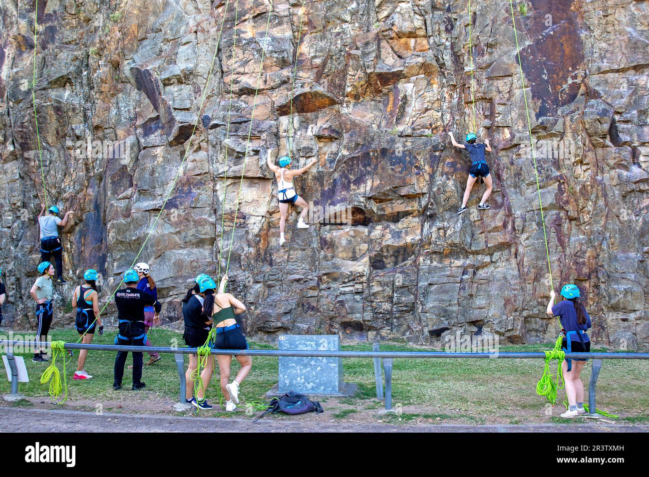 Escalada en roca en los acantilados de Kangaroo Point en Brisbane Foto de stock