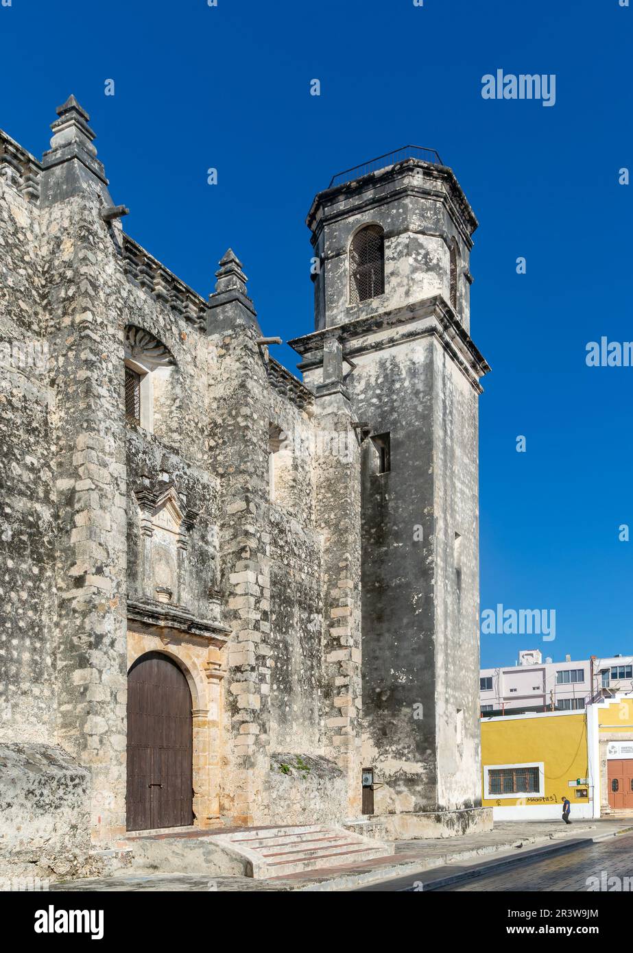 Antigua iglesia de arquitectura española, Ex-Templo de San José construido 1716, ciudad de Campeche, Estado de Campeche, México Foto de stock