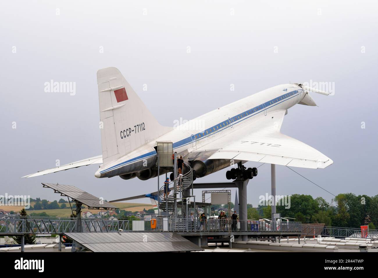 Alemania, Baden-Wurttemberg: El Museo Technik Sinsheim, museo de la tecnología. Tupolev Tu-144 avión de pasajeros supersónico perteneciente al avión ruso Foto de stock