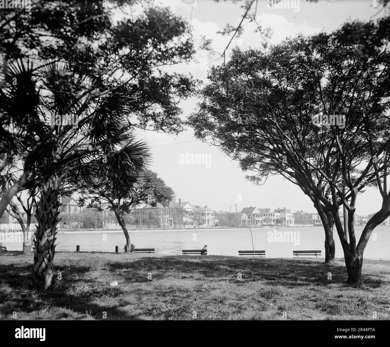 Colonial Lake, Charleston, S.C., entre 1900 y 1910. Foto de stock