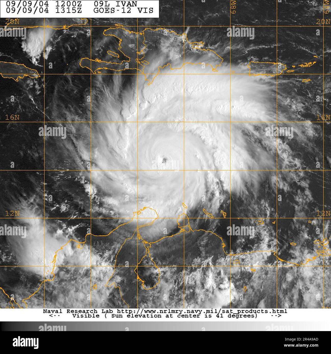 Imagen satelital de la Marina de LOS ESTADOS UNIDOS tomada del satélite GOES-12 del huracán Iván aproximadamente a las 0815 EST Foto de stock