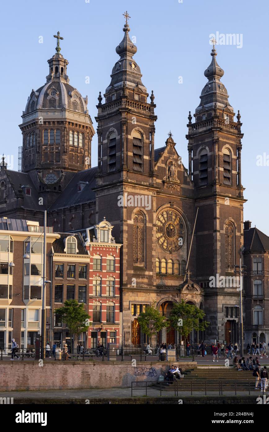 Basílica de San Nicholas, Amsterdam, Capital de los Países Bajos, Holanda, Europa Occidental Foto de stock