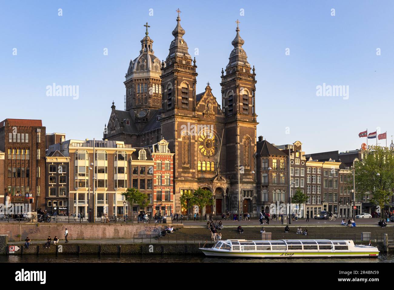 Basílica de San Nicholas, Amsterdam, Capital de los Países Bajos, Holanda, Europa Occidental Foto de stock